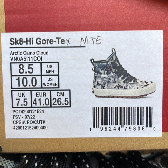 Vans WMNS Sk8-Hi Gore-Tex MTE
Arctic Camo Cloud
VN0A5111COI
Sneakers Boots - Picture 16 of 16